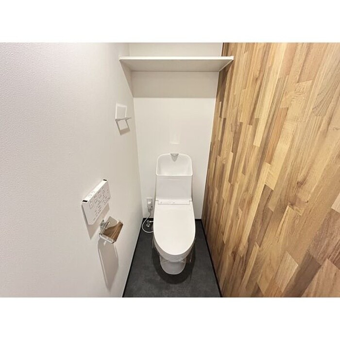 物件内観写真12　(トイレ)