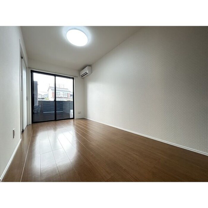 物件内観写真13　(居室)