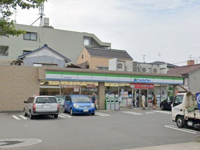 ファミリーマート