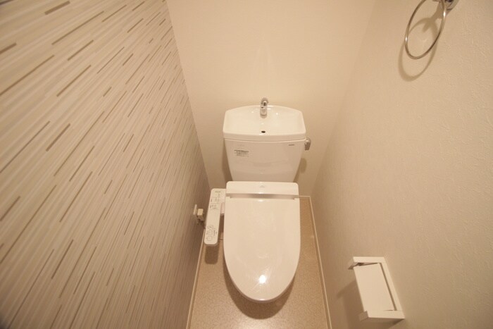 物件内観写真12　(トイレ)