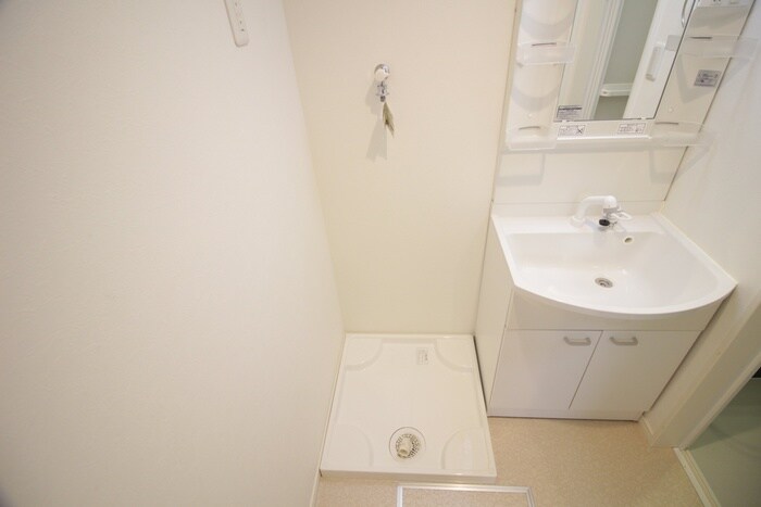 物件内観写真14　(洗濯機置場)