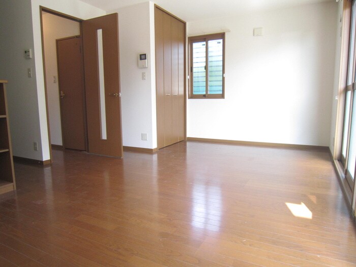 物件内観写真4　(居室)