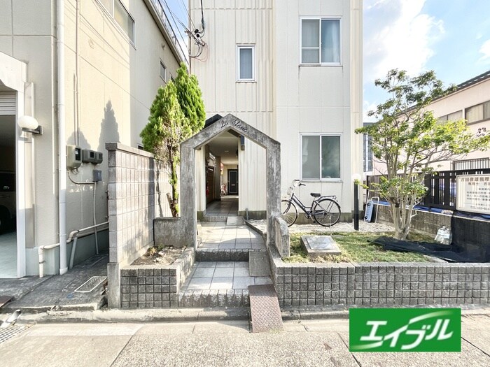 物件外観写真4　(外観写真)