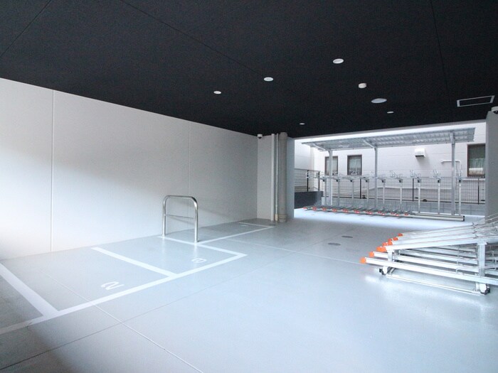 物件外観写真2　(駐輪場)