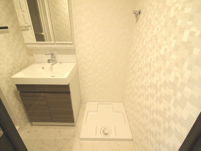 物件内観写真12　(洗濯機置場)