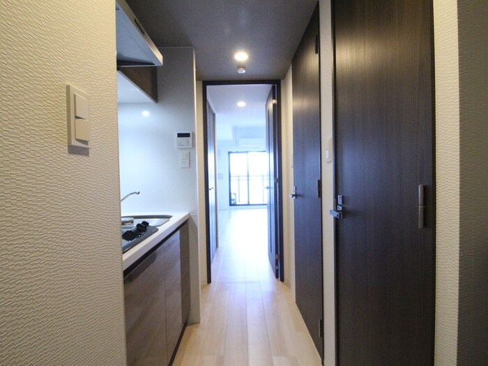 物件内観写真14　(廊下)