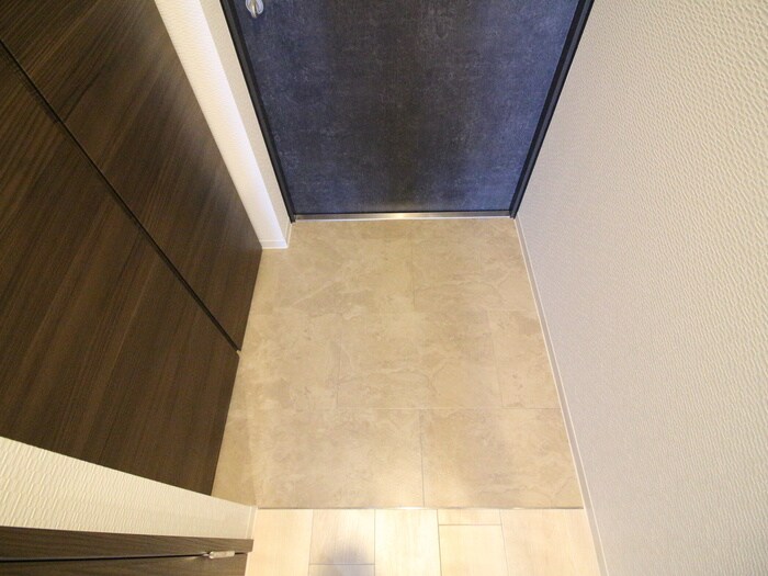 物件内観写真15　(玄関)