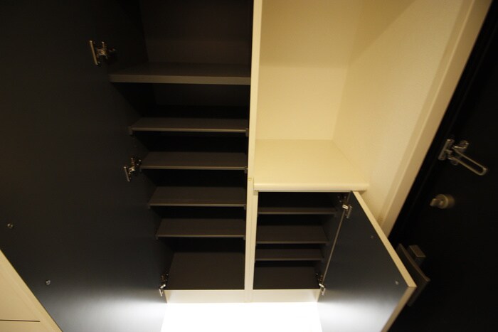 物件内観写真16　(靴箱)