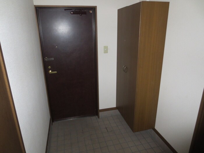 物件内観写真14　(玄関)