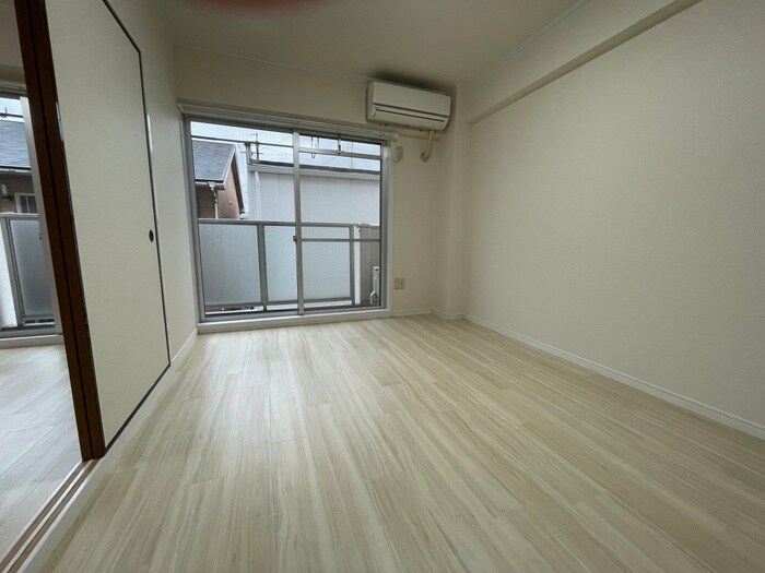 物件内観写真11　(居室)