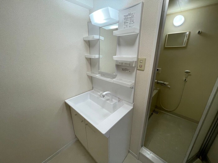 物件内観写真16　(洗面)