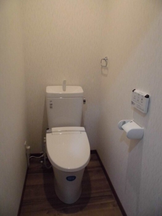 物件内観写真11　(トイレ)