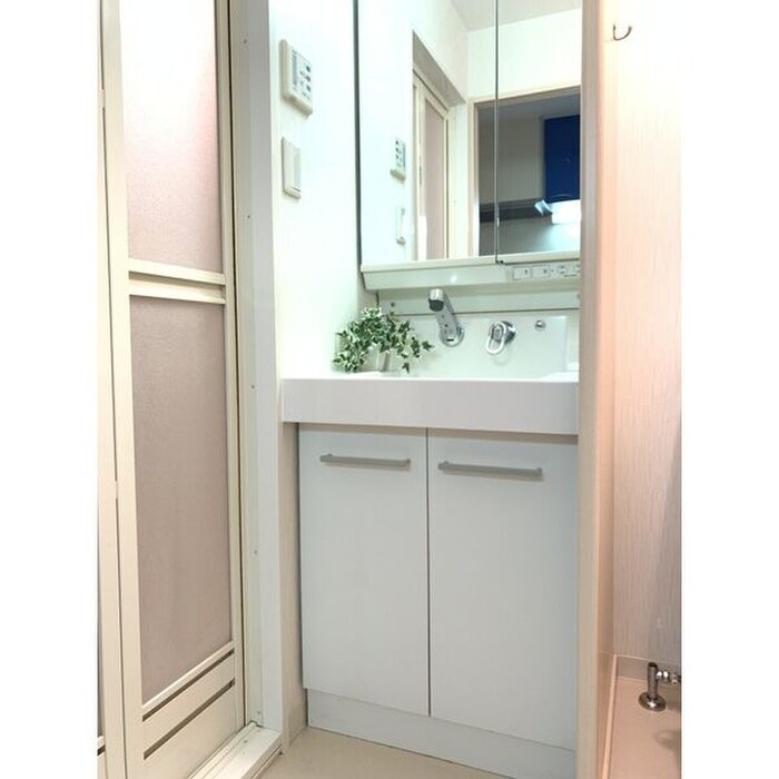 物件内観写真10　(洗面)