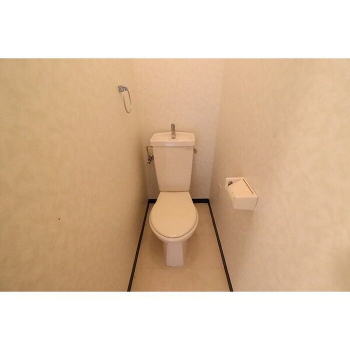 物件内観写真8　(トイレ)