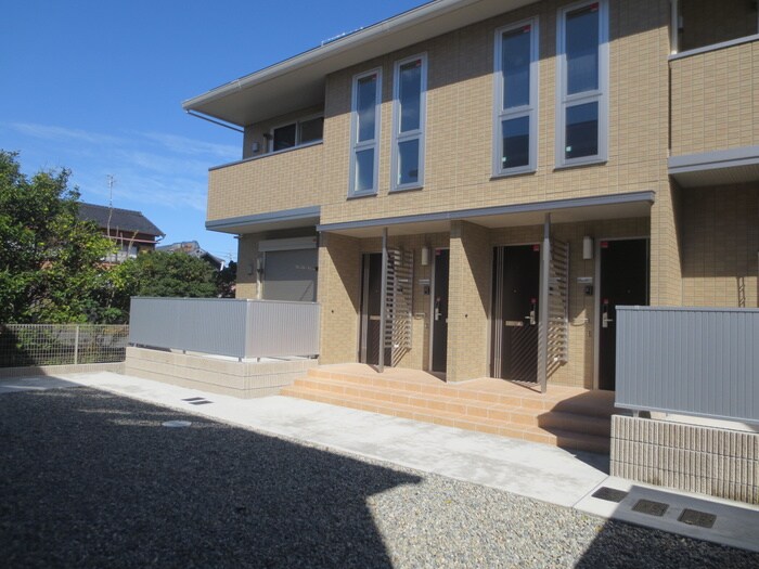 物件外観写真4　(外観写真)