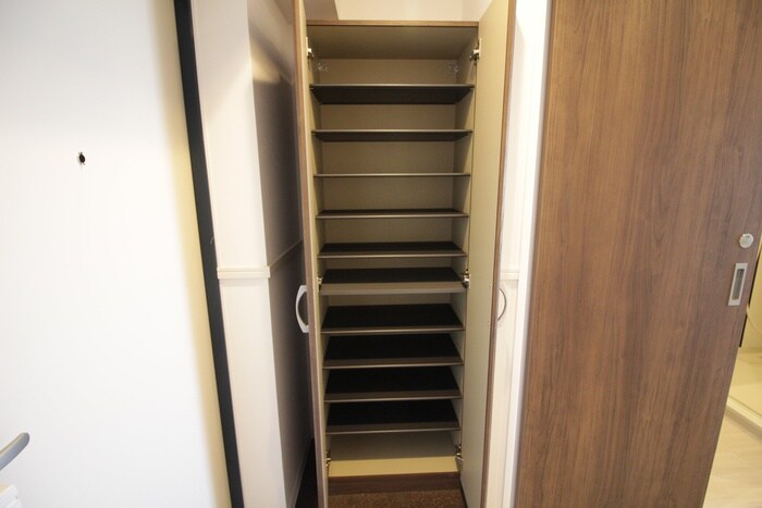 物件内観写真9　(靴箱)