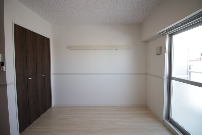 物件内観写真12　(居室)