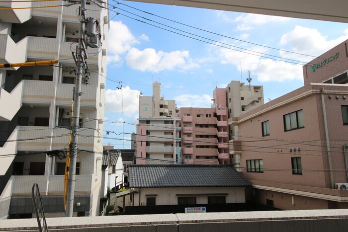 物件内観写真15　(室内からの展望)