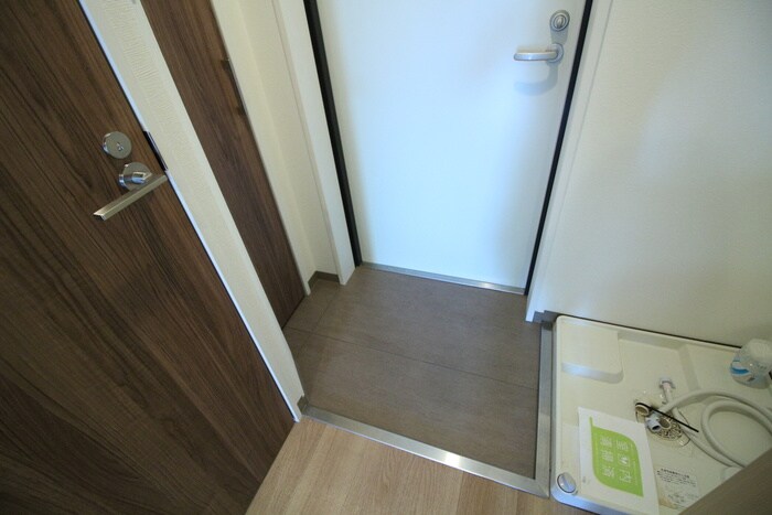 物件内観写真19　(玄関)