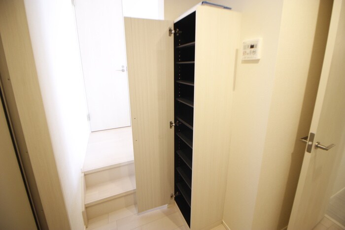 物件内観写真19　(靴箱)