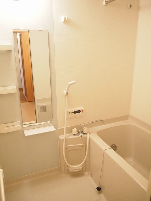 物件内観写真6　(バス／シャワールーム等)