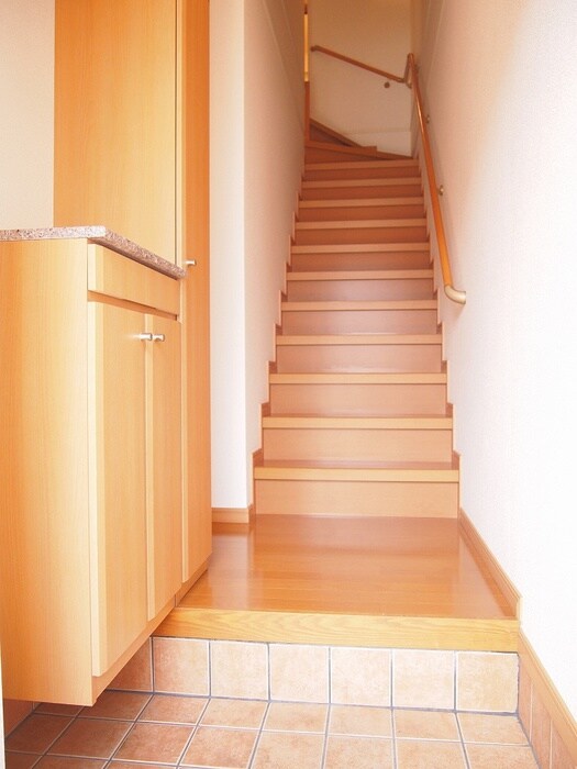 物件内観写真7　(玄関)