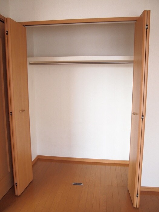 物件内観写真11　(収納)