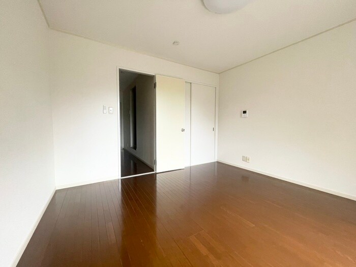 物件内観写真10　(居室)