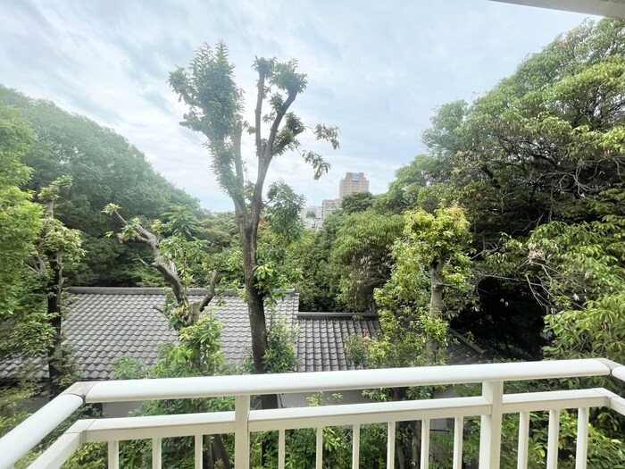 物件内観写真18　(室内からの展望)