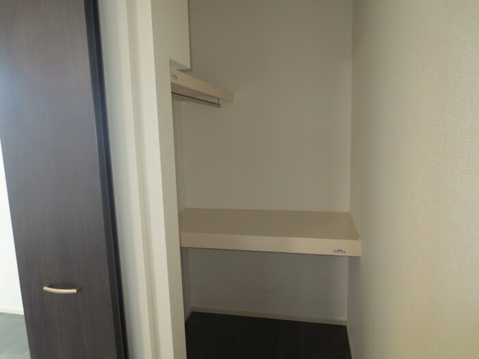 物件内観写真10　(収納)