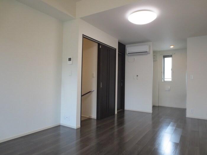 物件内観写真12　(居室)