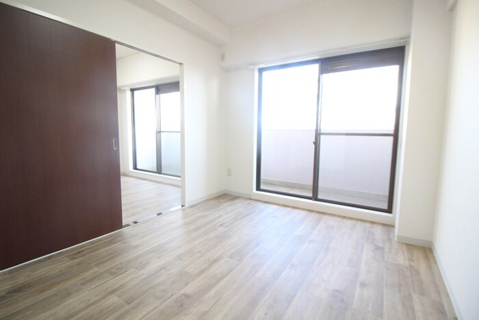 物件内観写真8　(居室)