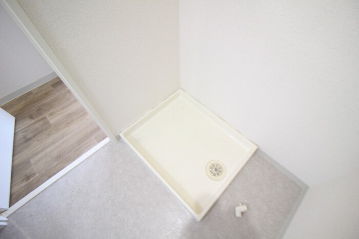 物件内観写真15　(洗濯機置場)