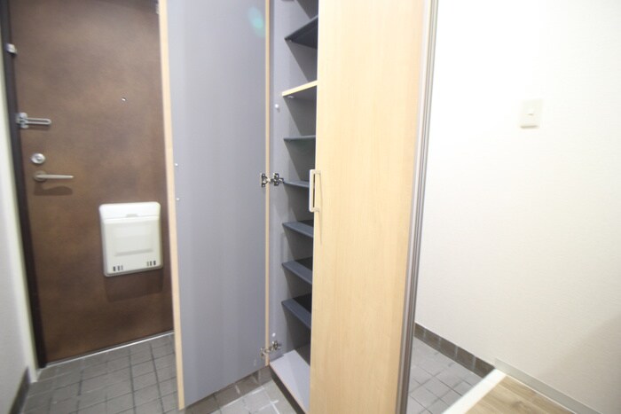 物件内観写真18　(靴箱)