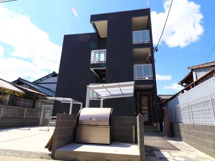 物件外観写真2　(外観写真)