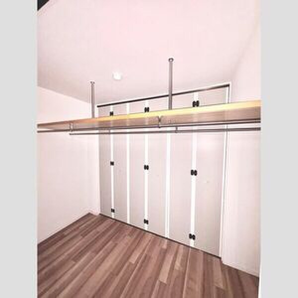 物件内観写真10　(収納)