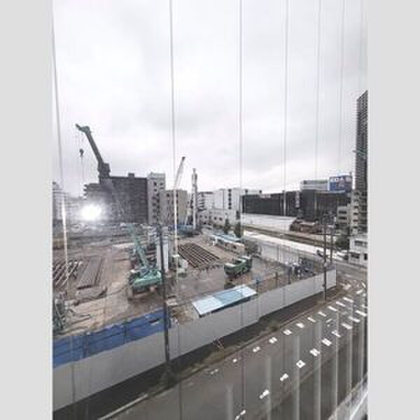 物件内観写真16　(室内からの展望)