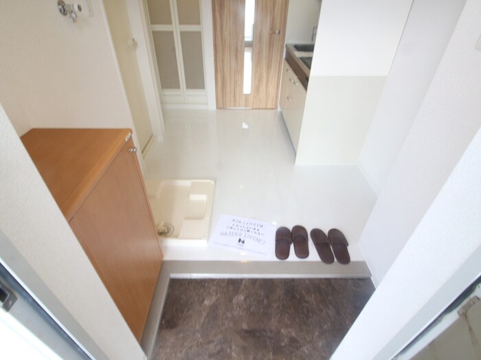 物件内観写真13　(玄関)