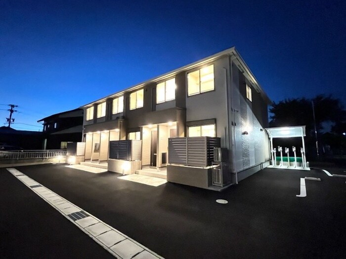 物件外観写真2　(外観写真)