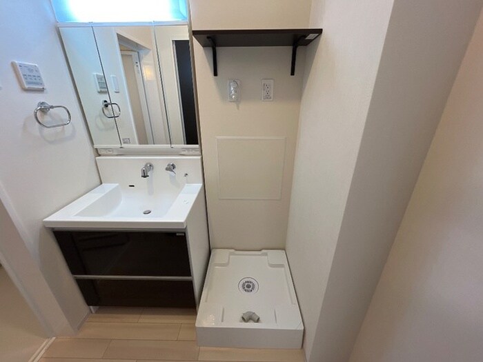 物件内観写真11　(洗濯機置場)