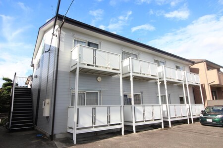 サープラスワン岩田外観写真