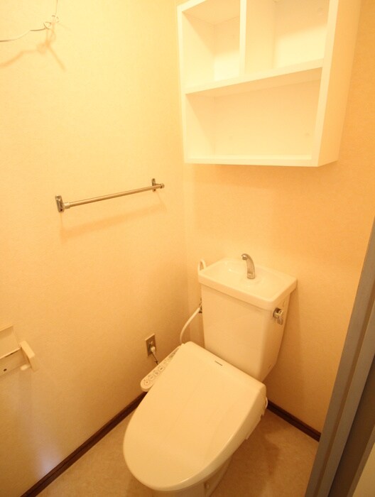 物件内観写真13　(トイレ)