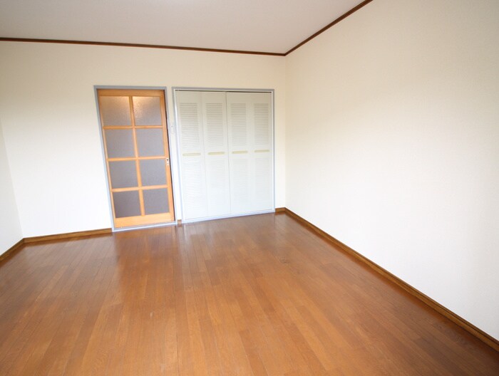 物件内観写真19　(居室)