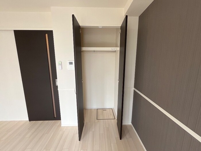 物件内観写真5　(収納)
