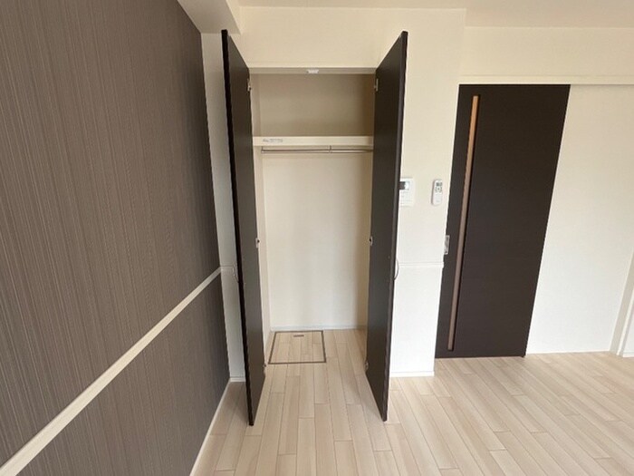 物件内観写真5　(収納)