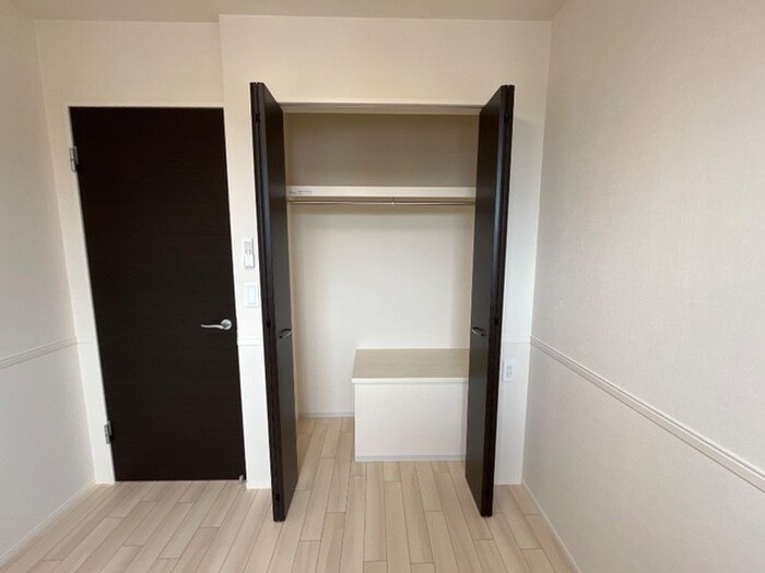 物件内観写真5　(収納)