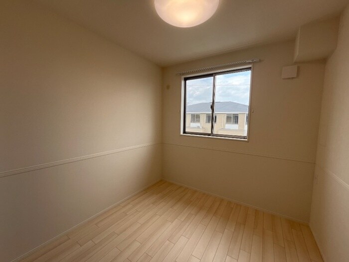 物件内観写真5　(居室)