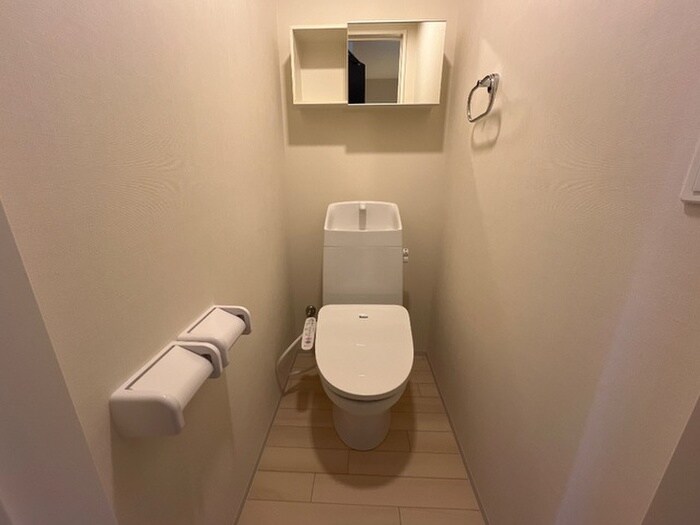 物件内観写真9　(トイレ)