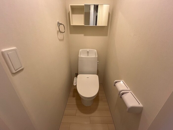 物件内観写真9　(トイレ)