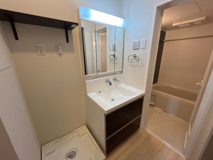 物件内観写真10　(洗面)